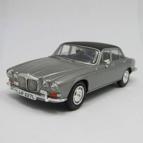 Lledo Vanguards Jaguar XJ6 Diamler Sovereign die-cast model car - scale 1/43