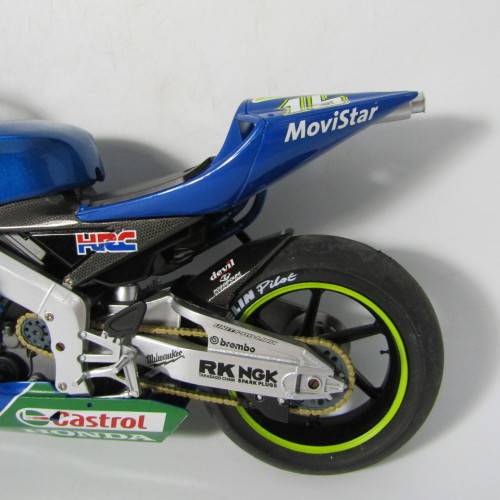 Protar 2004 Honda RC211V Team Movistar MotoGP model motorcycle - scale 1/9 in box