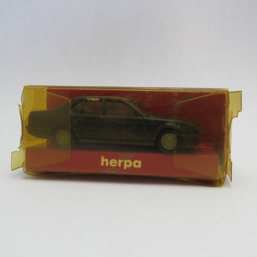 Herpa BMW 735i plastic model car - HO scale 1/87