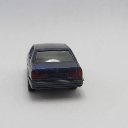 Herpa BMW 735i plastic model car - HO scale 1/87