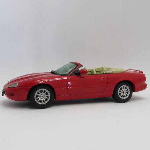 Vitesse Jaguar XK8 die-cast model car - Scale 1/43