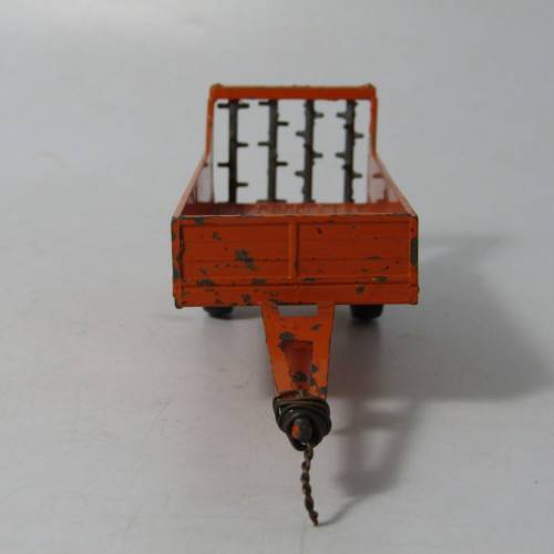 Yaxon Art 071 orange farm trailer - hook missing