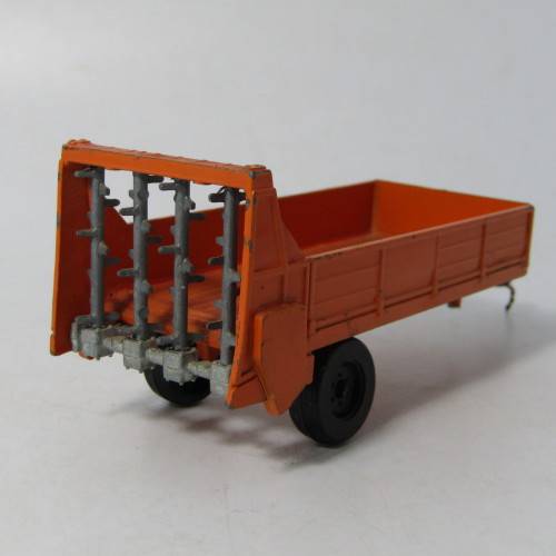 Yaxon Art 071 orange farm trailer - hook missing