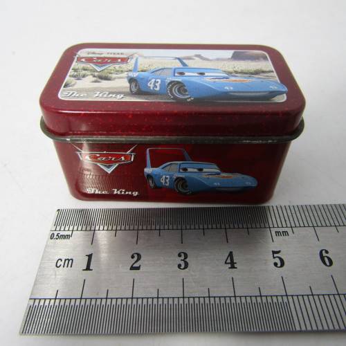 Disney Cars keyring holder in tin - `The King` Plymouth superbird
