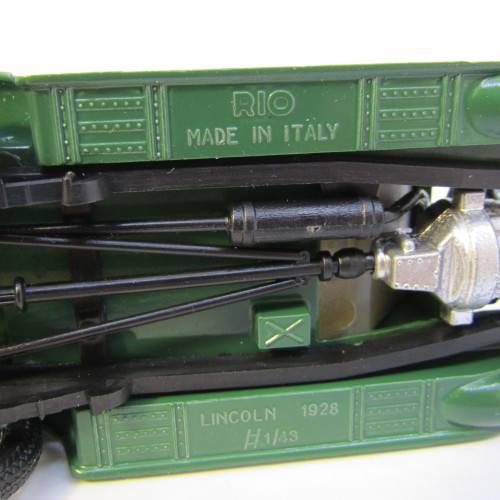 Rio 1928 Lincoln Sport Phaeton model car in case - damaged - missing hood - scale 1/43