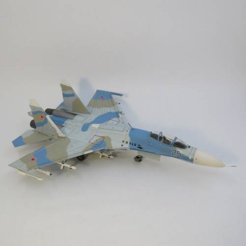 GainCorp Russian Sukhoi Su-27 Flanker die-cast model plane - Scale 1/72