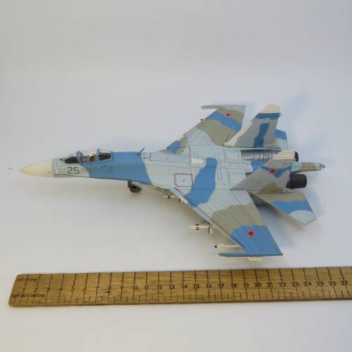 GainCorp Russian Sukhoi Su-27 Flanker die-cast model plane - Scale 1/72