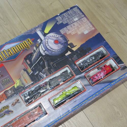 Bachmann Chattanooga HO-Scale train set - Some small pieces missing - Includes extra tracks