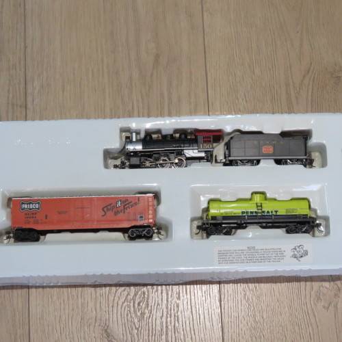 Bachmann Chattanooga HO-Scale train set - Some small pieces missing - Includes extra tracks