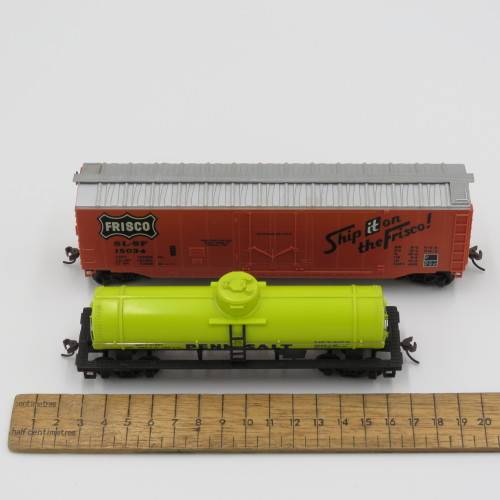 Bachmann Chattanooga HO-Scale train set - Some small pieces missing - Includes extra tracks