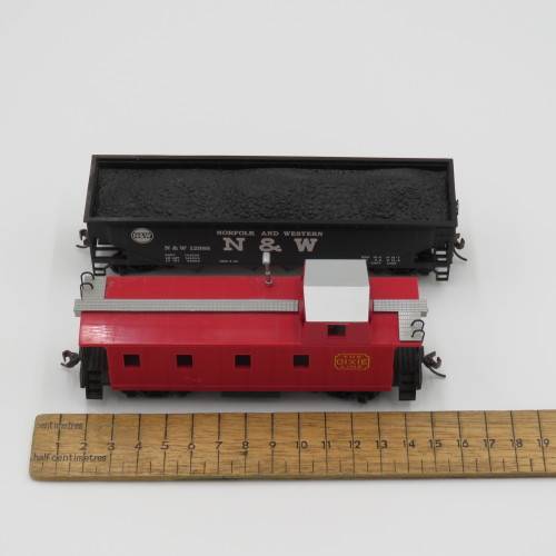 Bachmann Chattanooga HO-Scale train set - Some small pieces missing - Includes extra tracks