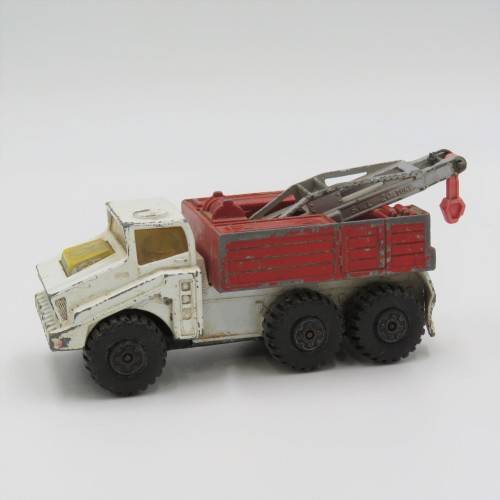 Matchbox Battle Kings K-110 Recovery vehicle - Tow hook broken