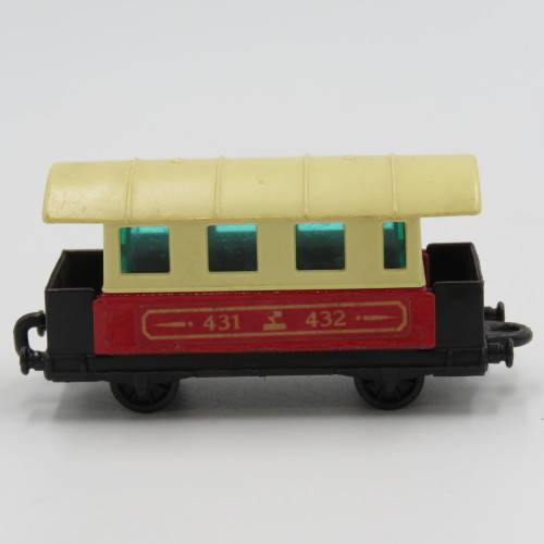 Matchbox Superfast #44 Passenger coach toy train car