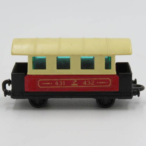 Matchbox Superfast #44 Passenger coach toy train car