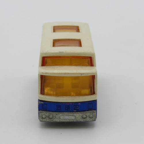 Matchbox Superfast #85 British Airways Airport coach toy car