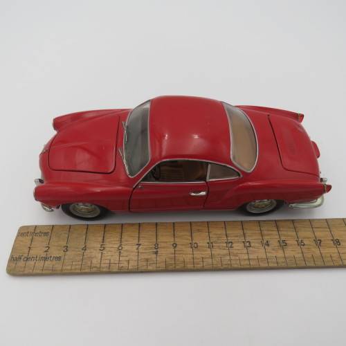 Paul`s Model Art Classic line Volkswagen Karmann Ghia model car - Scale 1/24 - Mirror missing