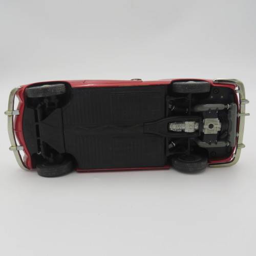 Paul`s Model Art Classic line Volkswagen Karmann Ghia model car - Scale 1/24 - Mirror missing