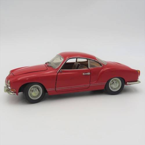Paul`s Model Art Classic line Volkswagen Karmann Ghia model car - Scale 1/24 - Mirror missing