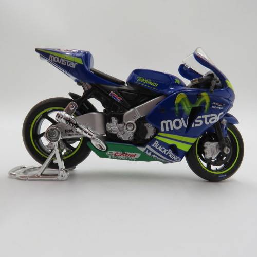 Maisto 2005 Honda RC211V Movistar MotoGP model motorcycle - #33 Marco Melandri - Scale 1/18