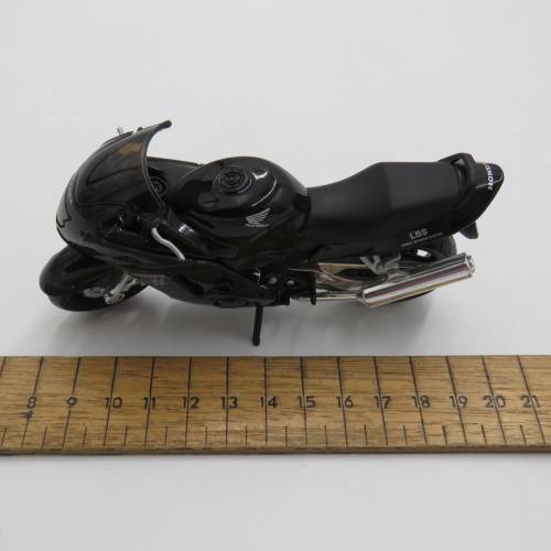 Honda CBR 1100XX model motorcycle - Scale 1/18