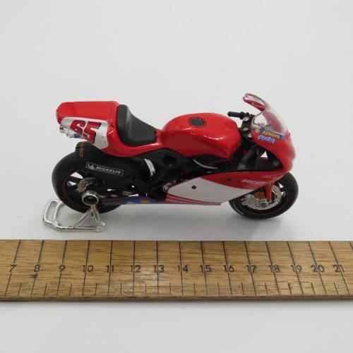 Maisto Ducati Desmosedici MotoGP model motorcycle - #65 Loris Capirossi - Scale 1/18