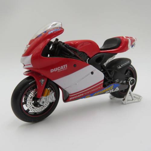 Maisto Ducati Desmosedici MotoGP model motorcycle - #65 Loris Capirossi - Scale 1/18