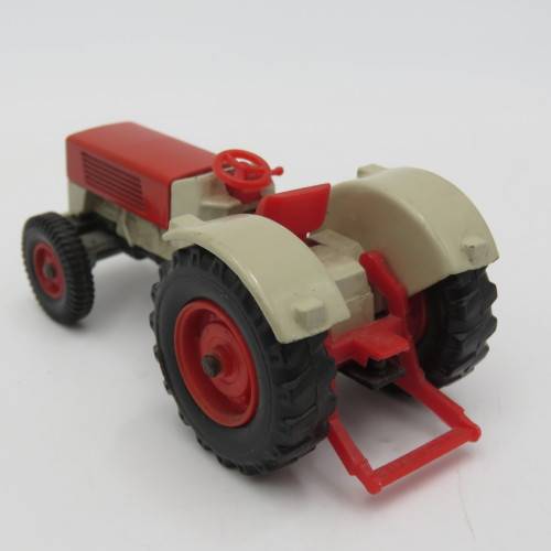 Siku V287  Hanomay die-cast tractor
