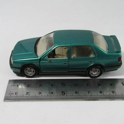 Schabak Modell Volkswagen Vento / Jetta model car - scale 1/43