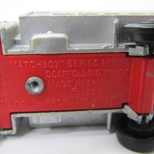 Matchbox Superfast #11 Mercedes Scaffolding truck toy car