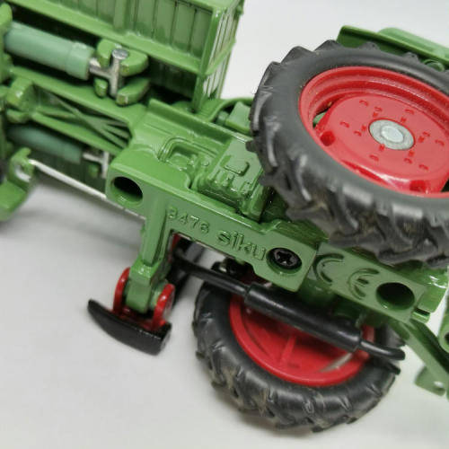 Siku #3476 Fendt tool carrier tractor with Dieselross side cutter