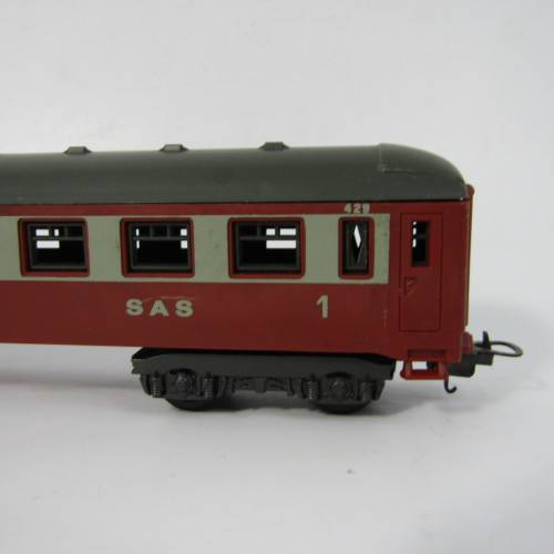 Lima SAR-SAS 1st class passenger coach - HO scale