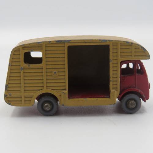 Lesney Matchbox #35 Marshall horse box MK7 toy car