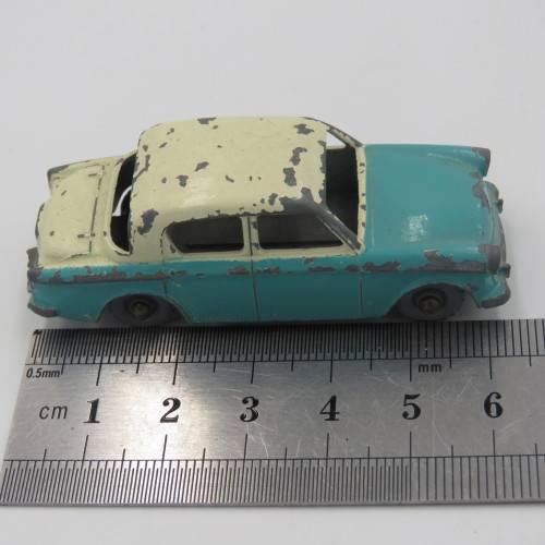 Lesney Matchbox #43 Hillman Minx toy car