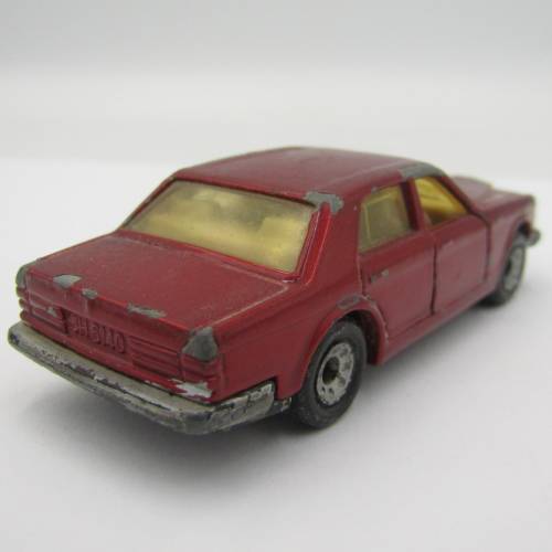 MatchboxRolls - Royce silver spirit die-cast toy car - scale 1/69 opening doors