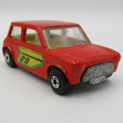 Matchbox Superfast #29 Racing Mini die-cast toy car