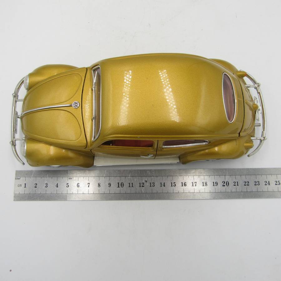 Bburago 1955 Volkswagen Beetle die-cast model car - 1,000,000th edition - scale 1/18