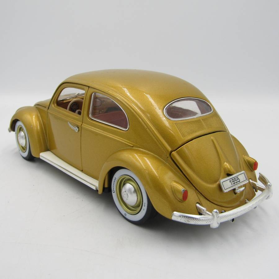 Bburago 1955 Volkswagen Beetle die-cast model car - 1,000,000th edition - scale 1/18