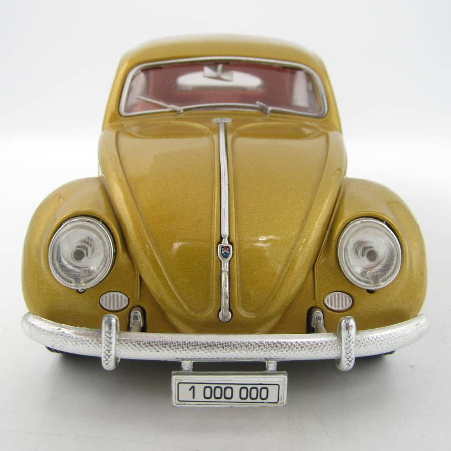 Bburago 1955 Volkswagen Beetle die-cast model car - 1,000,000th edition - scale 1/18