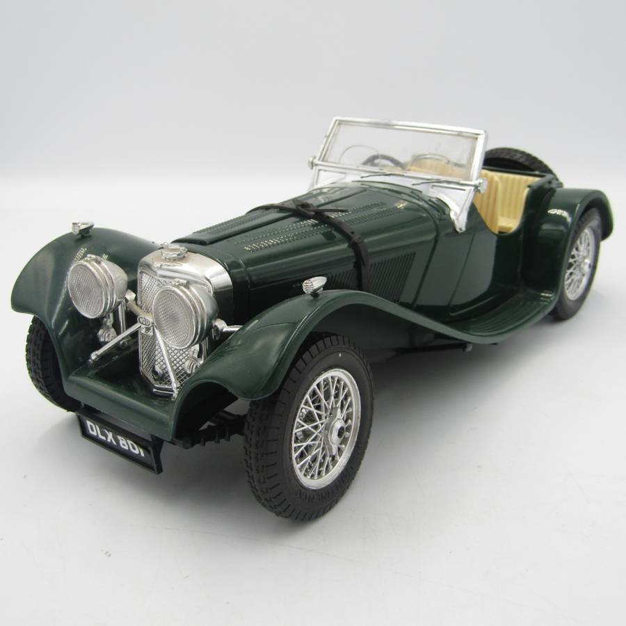 Bburago 1937 Jaguar SS 100 die-cast model car - scale 1/18