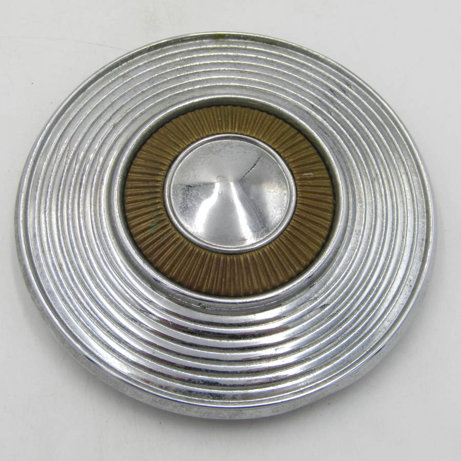 Set of 4 vintage universal car centre hub caps