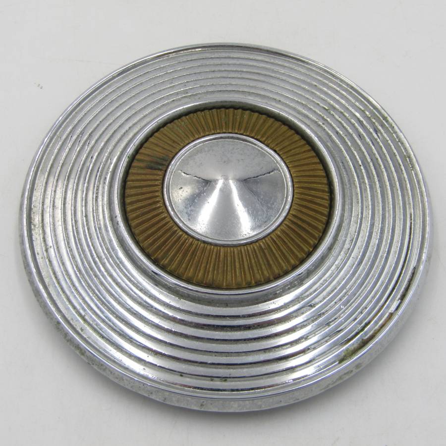 Set of 4 vintage universal car centre hub caps