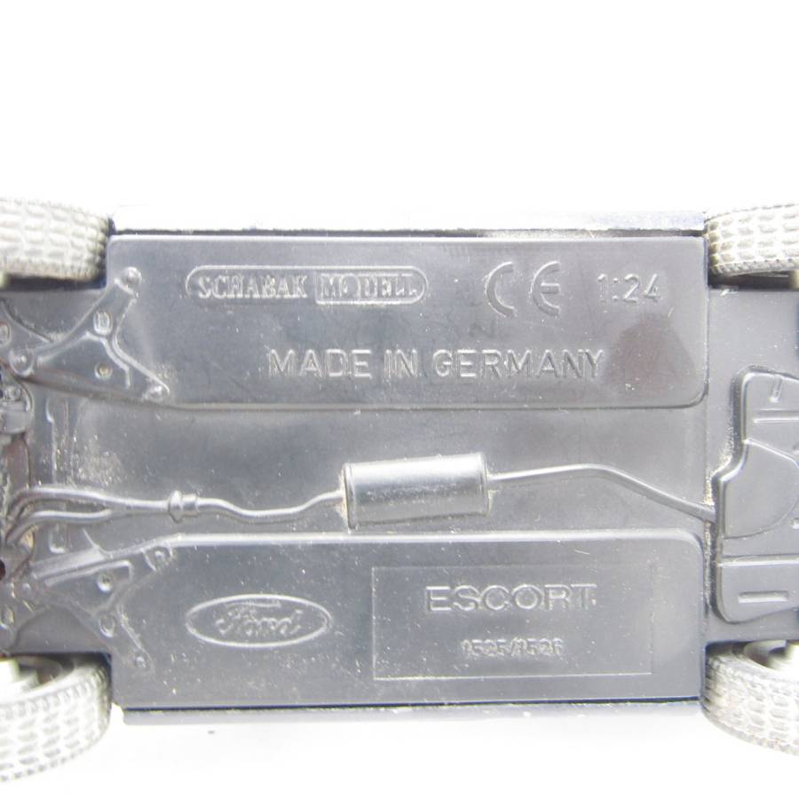 Schabak Modell Ford Escort die-cast model car - scale 1/24