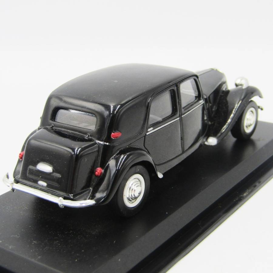Del Prado 1954 Citroen 11 CV die-cast model car - scale 1/43