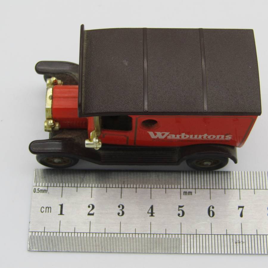 Lledo metal replicas Model T Ford Warburton`s in box
