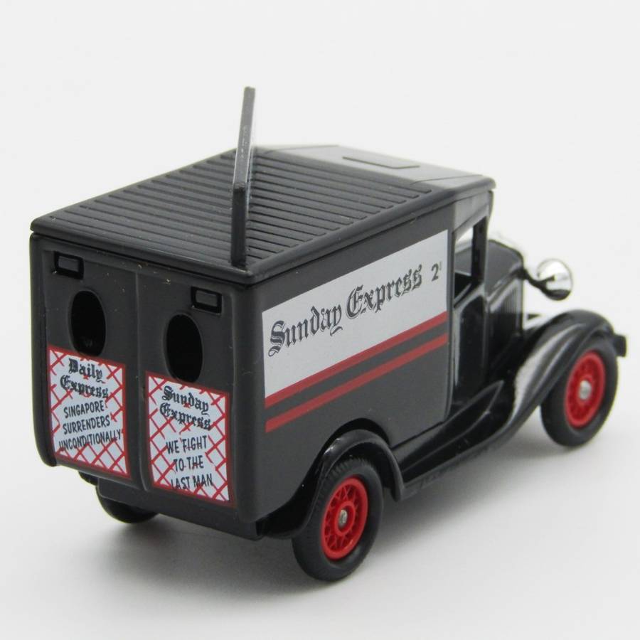 Lledo Ford Model A Daily Express delivery van model car in box