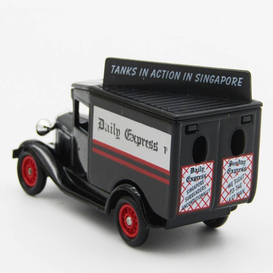 Lledo Ford Model A Daily Express delivery van model car in box
