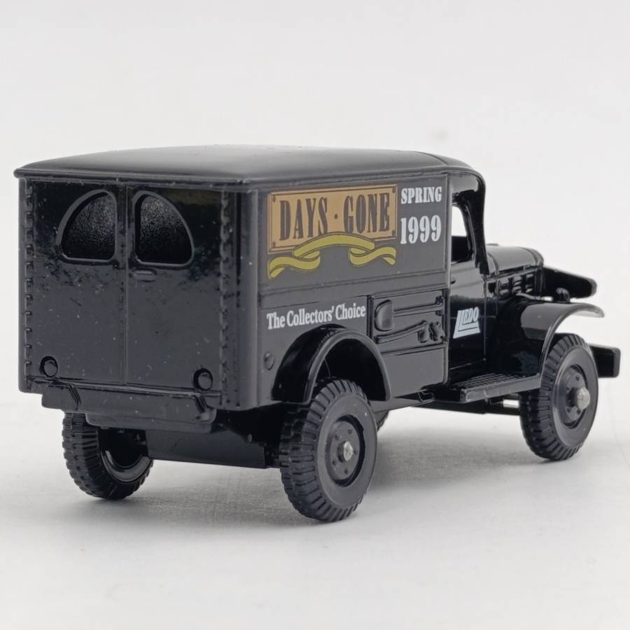 Lledo 4x4 Dodge Club Spring 1999 die-cast model car in box