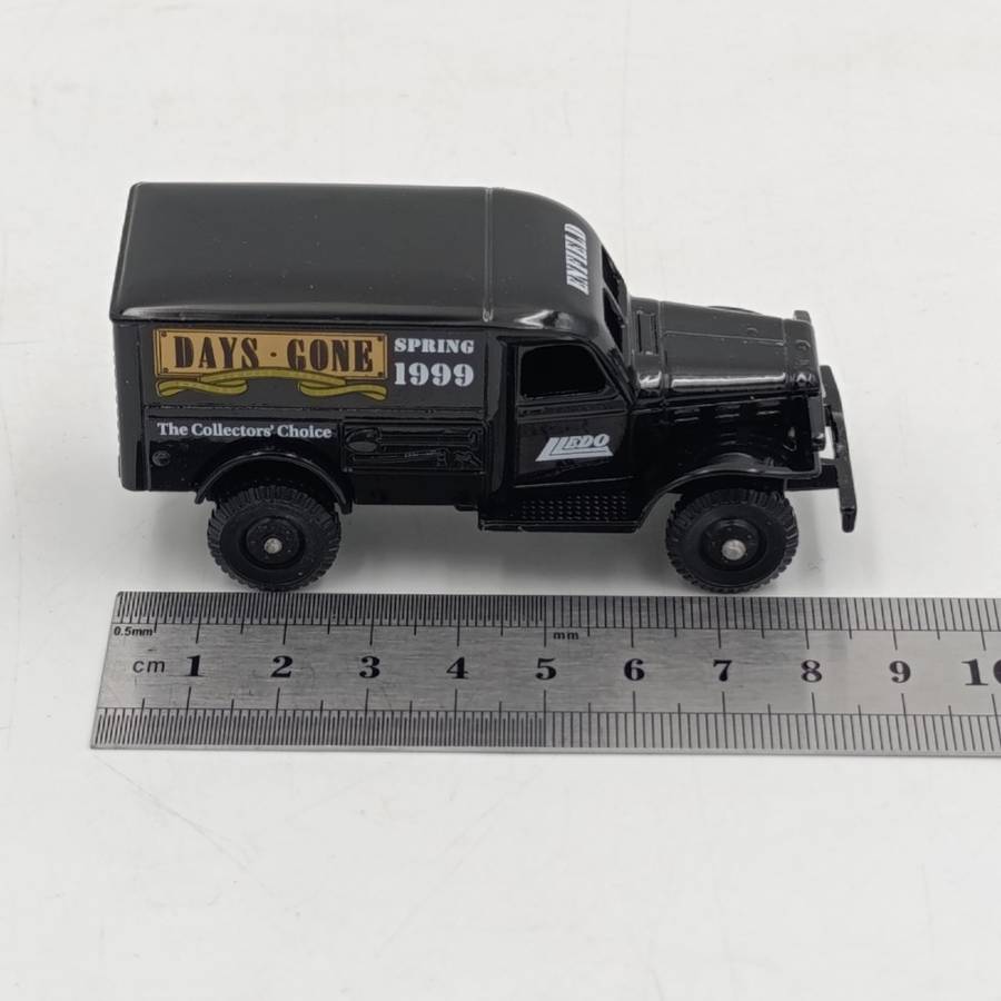 Lledo 4x4 Dodge Club Spring 1999 die-cast model car in box
