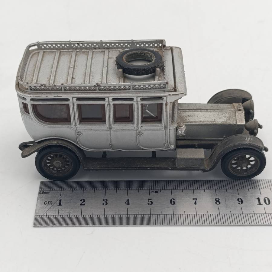 Gorgi 1912 Rolls Royce 40/50 die-cast model car