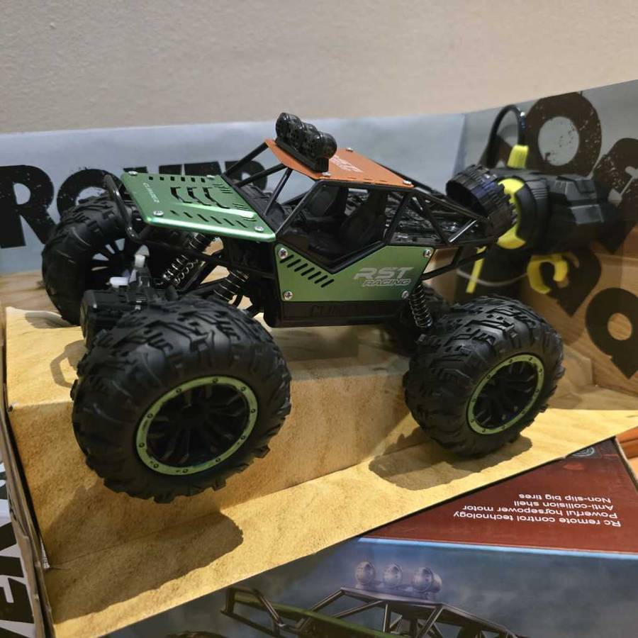 Remote Control Rock Crawler Car